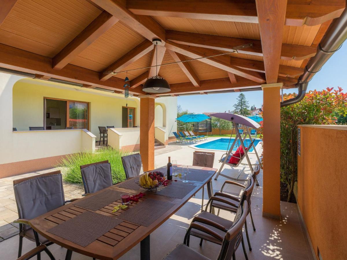 Holiday Home Linden Tree By Interhome بولا المظهر الخارجي الصورة