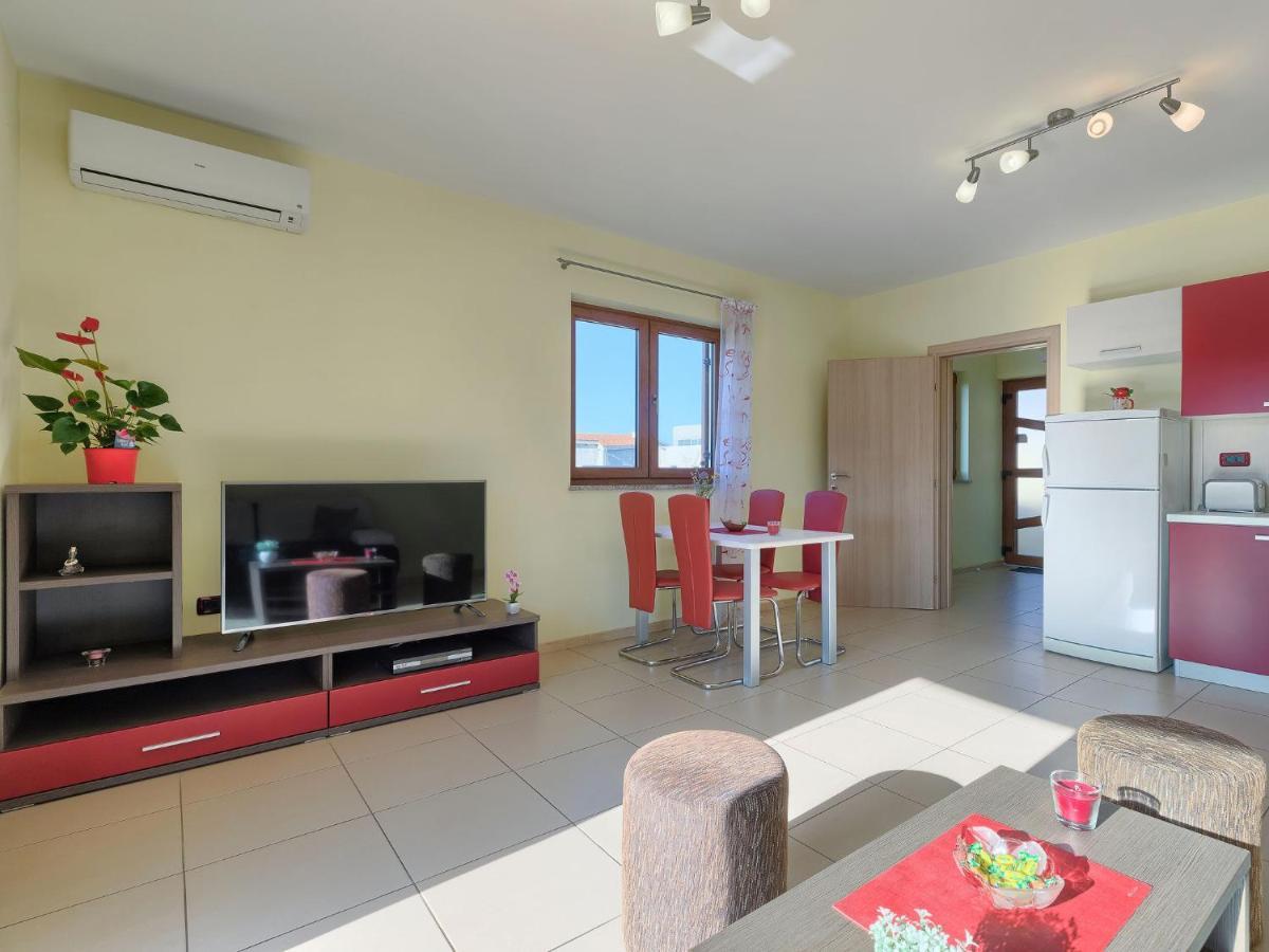 Holiday Home Linden Tree By Interhome بولا المظهر الخارجي الصورة