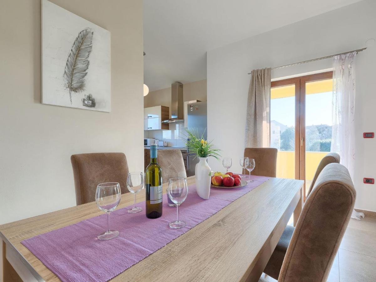Holiday Home Linden Tree By Interhome بولا المظهر الخارجي الصورة